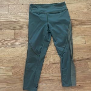 Green jeggings